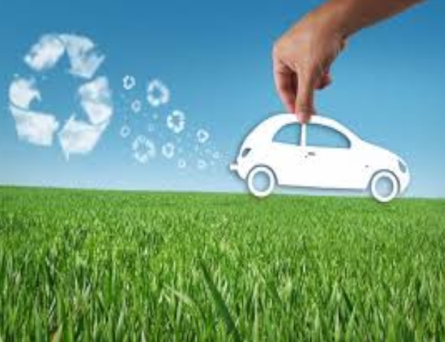 Lombardia, auto a basse emissioni: incentivi per cittadini e imprese